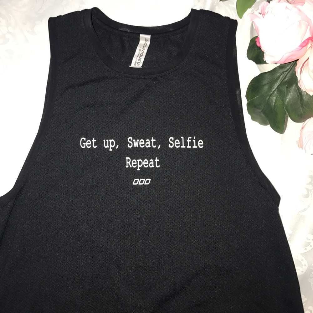 Uniquely Lorna Jane workout top